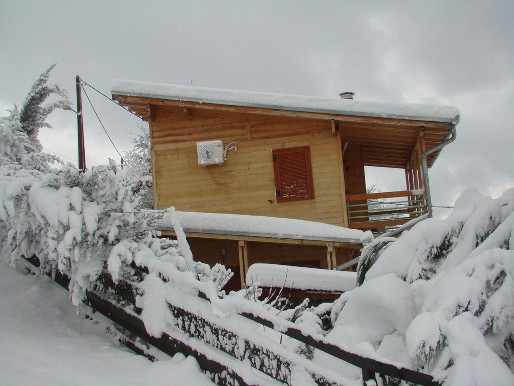 Zeus-Village Οικισμός Φινλανδικών Chalet Με Πισίνες & Γυμναστήριο Molos  Bagian luar foto